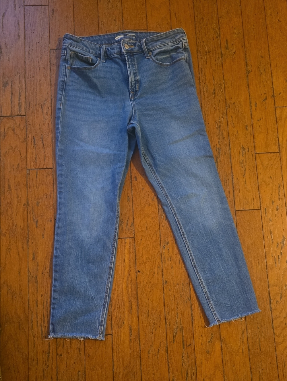 Old Navy Medium Blue Ankle Cropped Jeans